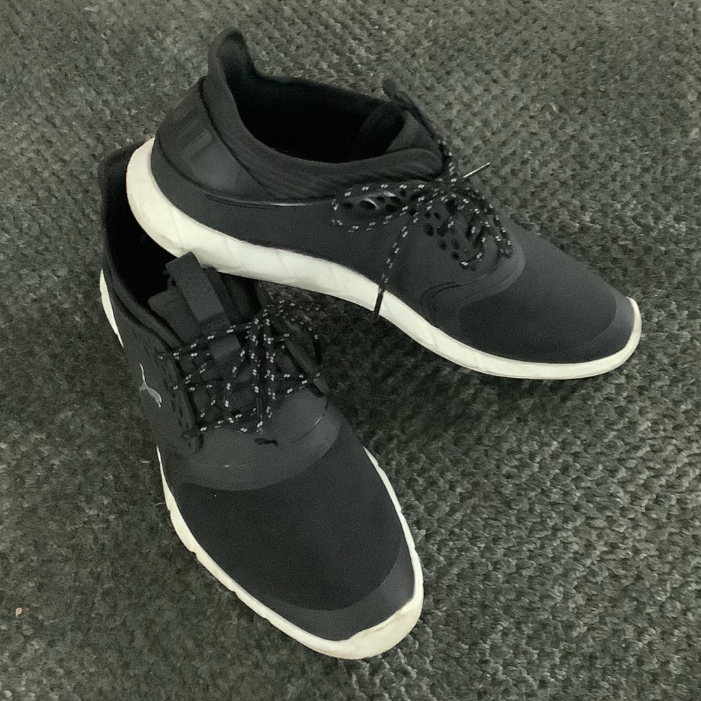 Puma Black and White Men's Low-Top Lace-Up Sneakers
